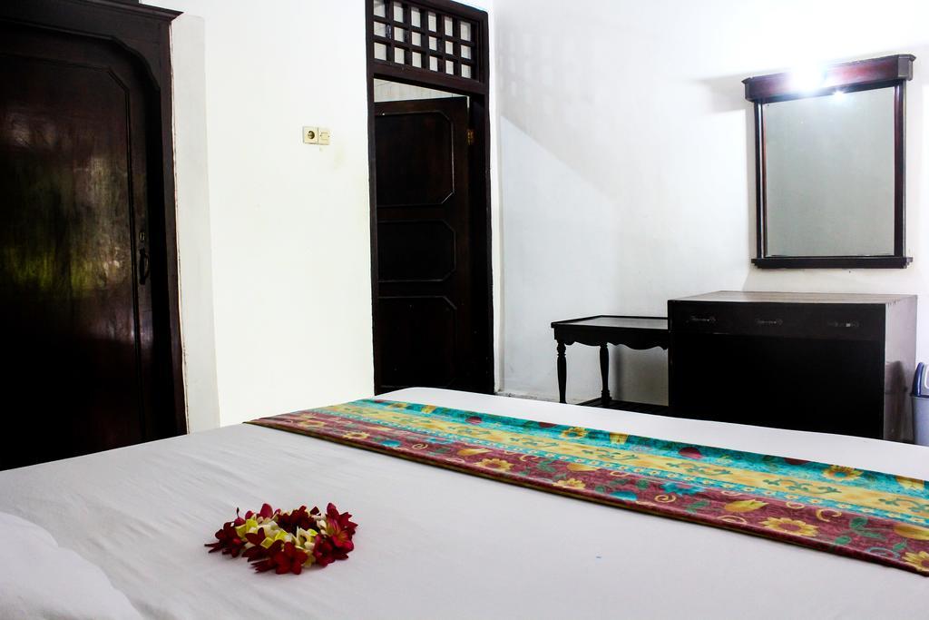 Berlian Inn Kuta  Exterior photo